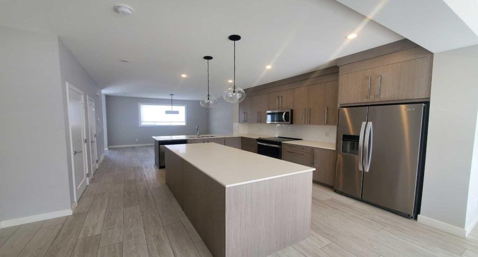 1045 West Lakeview Drive, Chestermere, Alberta T1X2T2, 3 Bedrooms Bedrooms, ,3 BathroomsBathrooms,Residential,For Sale,West Lakeview,A2298127