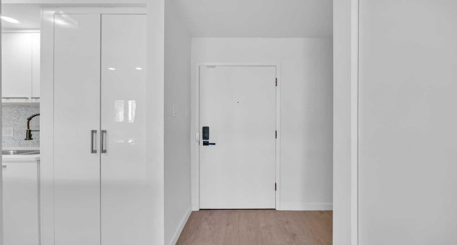 1111 15 Avenue, Calgary, Alberta T2R 0S8, 2 Bedrooms Bedrooms, ,1 BathroomBathrooms,Residential,For Sale,15,A2285442