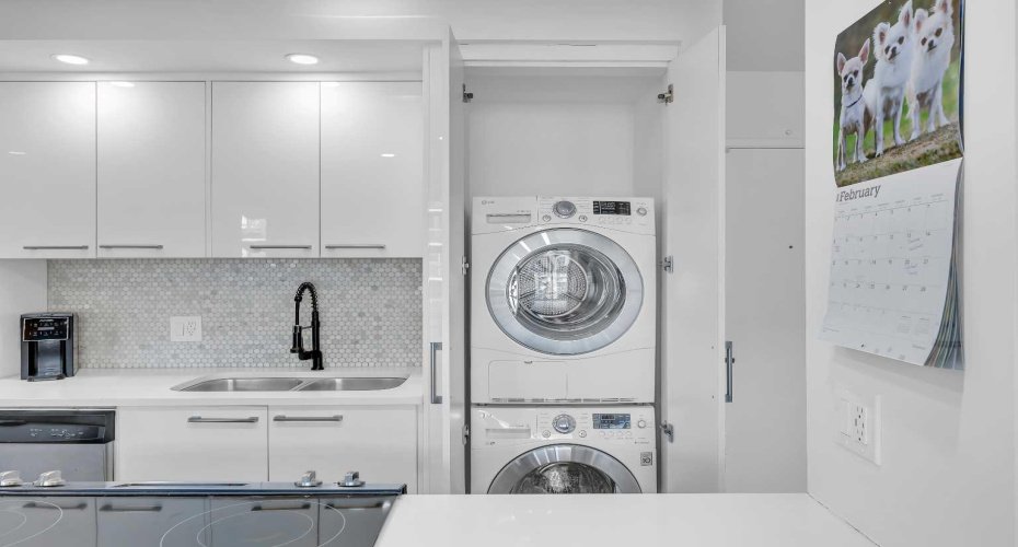 1111 15 Avenue, Calgary, Alberta T2R 0S8, 2 Bedrooms Bedrooms, ,1 BathroomBathrooms,Residential,For Sale,15,A2285442