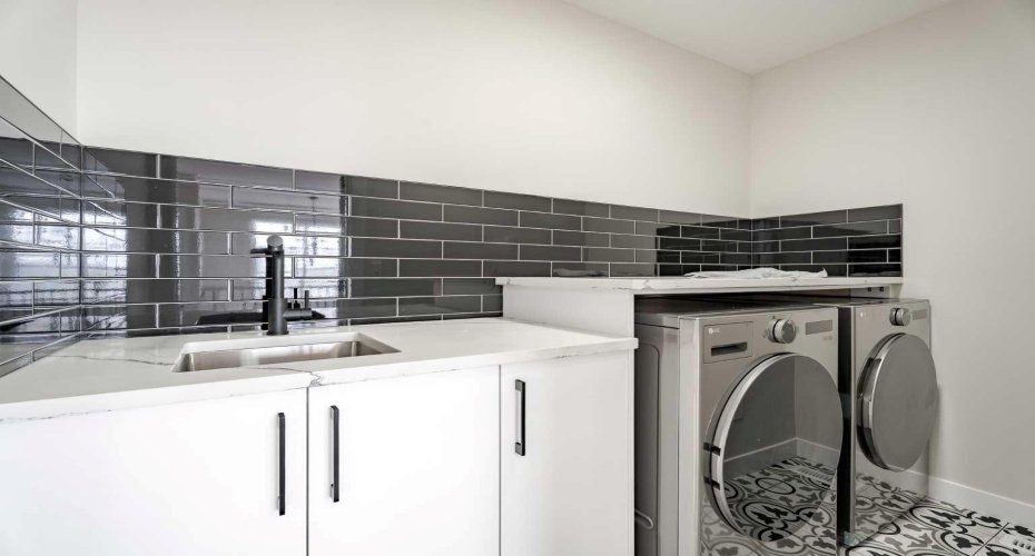 2045 Waterbury Road, Chestermere, Alberta T1X 3A9, 5 Bedrooms Bedrooms, ,4 BathroomsBathrooms,Residential,For Sale,Waterbury,A2288016