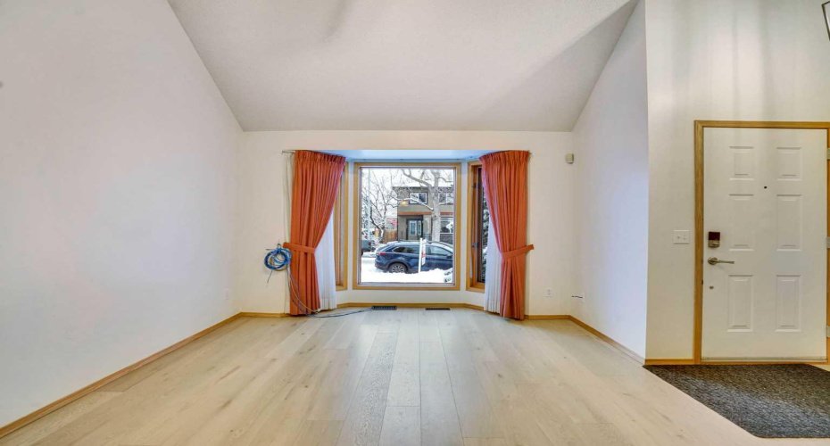 463 23 Avenue, Calgary, Alberta T2M1S5, 4 Bedrooms Bedrooms, ,4 BathroomsBathrooms,Residential,For Sale,23,A2298923