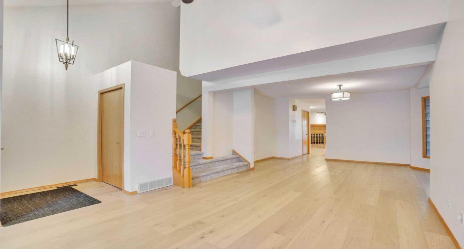 463 23 Avenue, Calgary, Alberta T2M1S5, 4 Bedrooms Bedrooms, ,4 BathroomsBathrooms,Residential,For Sale,23,A2298923