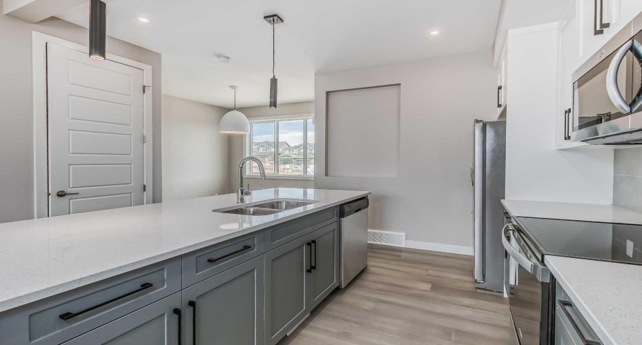 291 Waterford Heights, Chestermere, Alberta T1X 3B6, 3 Bedrooms Bedrooms, ,3 BathroomsBathrooms,Residential,For Sale,Waterford,A2299086