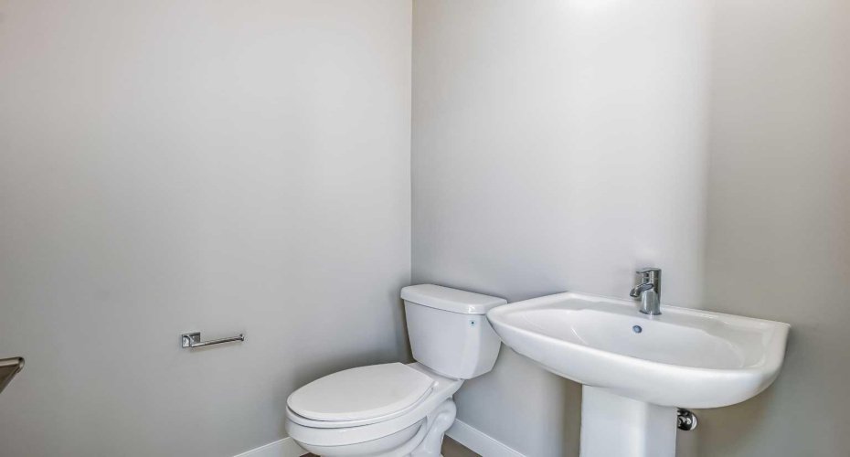 291 Waterford Heights, Chestermere, Alberta T1X 3B6, 3 Bedrooms Bedrooms, ,3 BathroomsBathrooms,Residential,For Sale,Waterford,A2299086