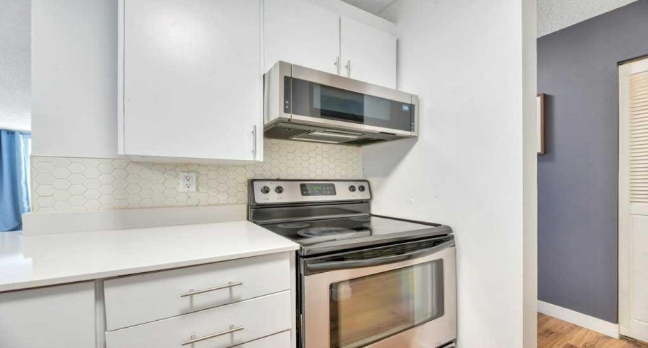 507 57 Avenue, Calgary, Alberta T2Y 0H2, 1 Bedroom Bedrooms, ,1 BathroomBathrooms,Residential,For Sale,57,A2297218