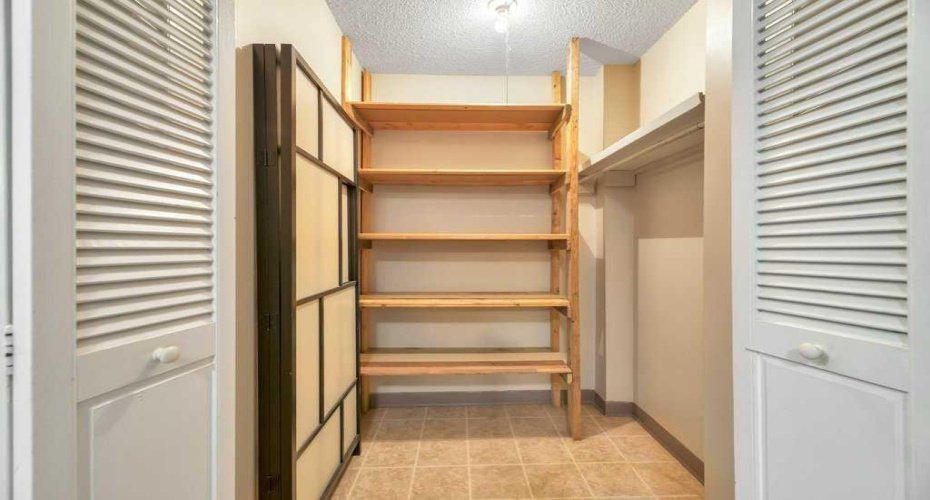 507 57 Avenue, Calgary, Alberta T2Y 0H2, 1 Bedroom Bedrooms, ,1 BathroomBathrooms,Residential,For Sale,57,A2297218