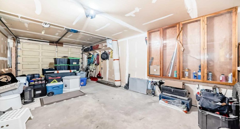 35 Kingsland Villas, Calgary, Alberta T2V 5J9, 3 Bedrooms Bedrooms, ,3 BathroomsBathrooms,Residential,For Sale,Kingsland,A2297300