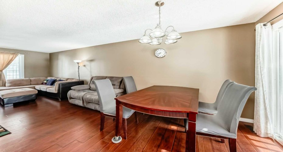 271 Dalhurst Way, Calgary, Alberta T3A 1P3, 5 Bedrooms Bedrooms, ,3 BathroomsBathrooms,Residential,For Sale,Dalhurst,A2297481