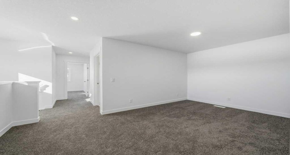 105 Creekstone Manor, Calgary, Alberta T2X 5W5, 4 Bedrooms Bedrooms, ,3 BathroomsBathrooms,Residential,For Sale,Creekstone,A2297741