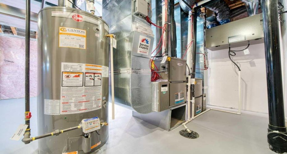 105 Creekstone Manor, Calgary, Alberta T2X 5W5, 4 Bedrooms Bedrooms, ,3 BathroomsBathrooms,Residential,For Sale,Creekstone,A2297741