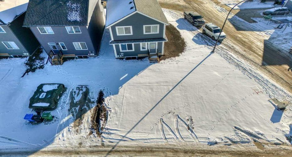 105 Creekstone Manor, Calgary, Alberta T2X 5W5, 4 Bedrooms Bedrooms, ,3 BathroomsBathrooms,Residential,For Sale,Creekstone,A2297741