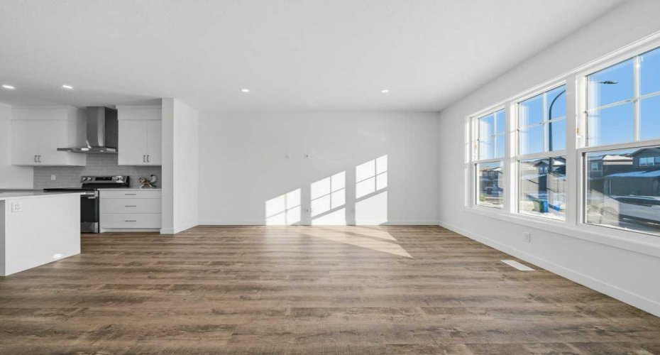 105 Creekstone Manor, Calgary, Alberta T2X 5W5, 4 Bedrooms Bedrooms, ,3 BathroomsBathrooms,Residential,For Sale,Creekstone,A2297741