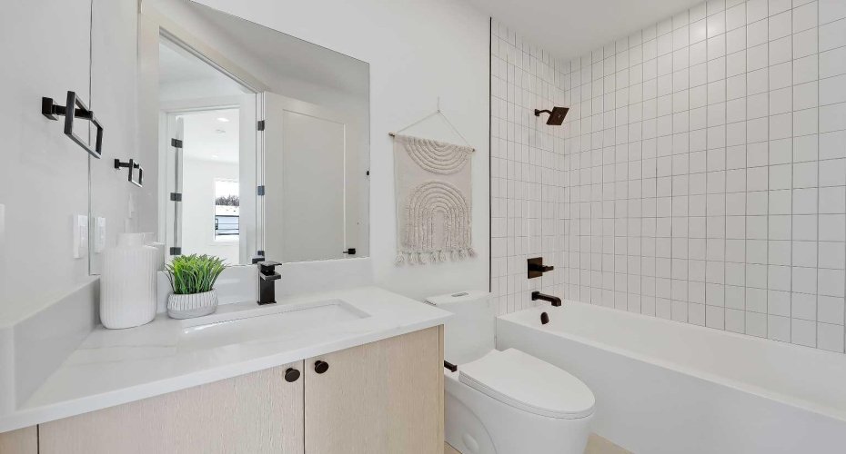 419 22 Avenue, Calgary, Alberta T2M 1N4, 4 Bedrooms Bedrooms, ,4 BathroomsBathrooms,Residential,For Sale,22,A2297913