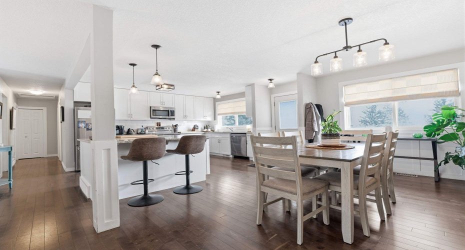 8411 Silver Springs Road, Calgary, Alberta T3B 4A6, 5 Bedrooms Bedrooms, ,3 BathroomsBathrooms,Residential,For Sale,Silver Springs,A2298472