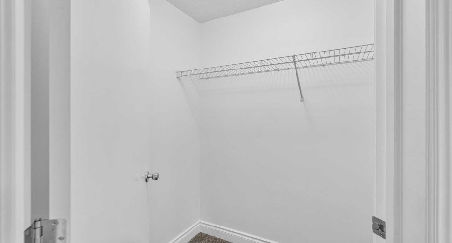 2040 35 Avenue, Calgary, Alberta T2T 2E1, 2 Bedrooms Bedrooms, ,2 BathroomsBathrooms,Residential,For Sale,35,A2298856