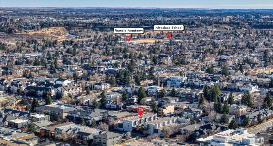 2040 35 Avenue, Calgary, Alberta T2T 2E1, 2 Bedrooms Bedrooms, ,2 BathroomsBathrooms,Residential,For Sale,35,A2298856