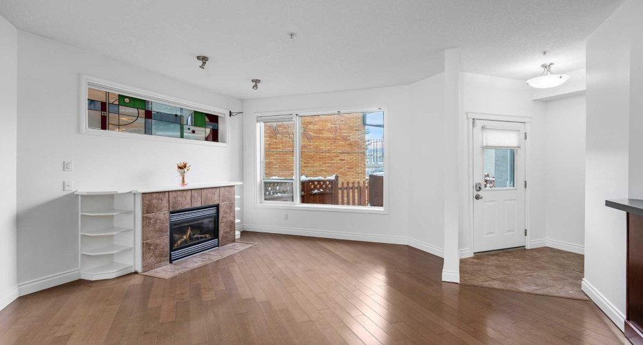 2040 35 Avenue, Calgary, Alberta T2T 2E1, 2 Bedrooms Bedrooms, ,2 BathroomsBathrooms,Residential,For Sale,35,A2298856