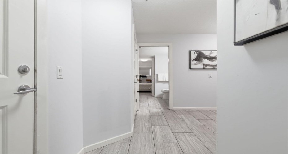 Entryway in unit 3103