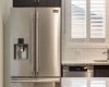 Frigidaire Professional Series Refrigerator with filtred Water and Ice dispenser