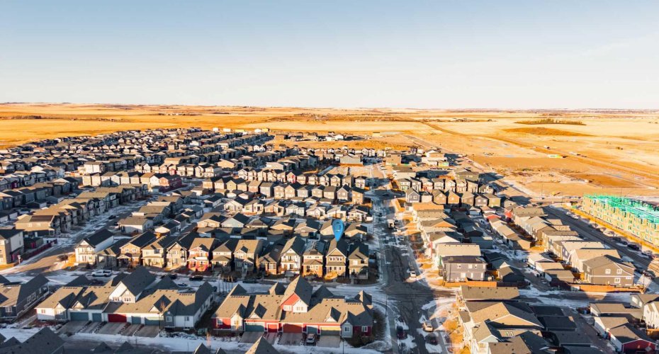 244 Lucas Avenue, Calgary, Alberta T3P 1N3, 4 Bedrooms Bedrooms, ,4 BathroomsBathrooms,Residential,For Sale,Lucas,A2299025