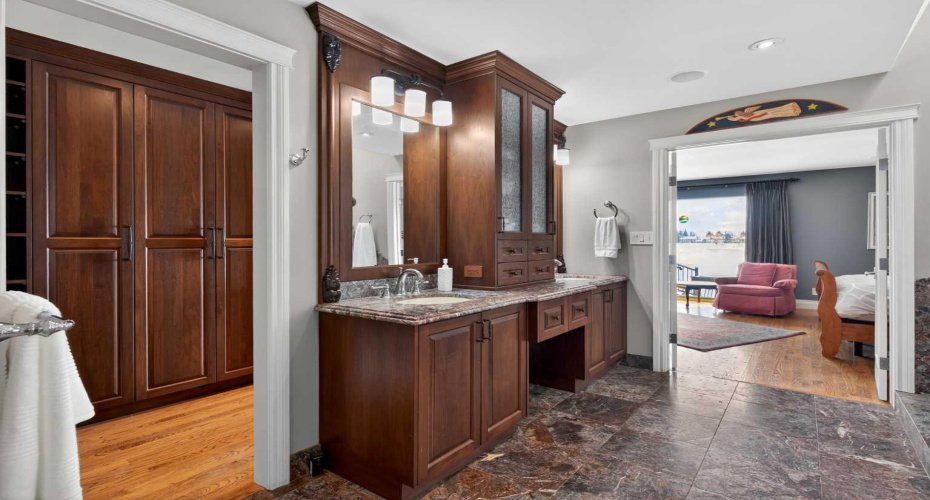 12 Midpark Place, Calgary, Alberta T2X 1N6, 4 Bedrooms Bedrooms, ,3 BathroomsBathrooms,Residential,For Sale,Midpark,A2299105