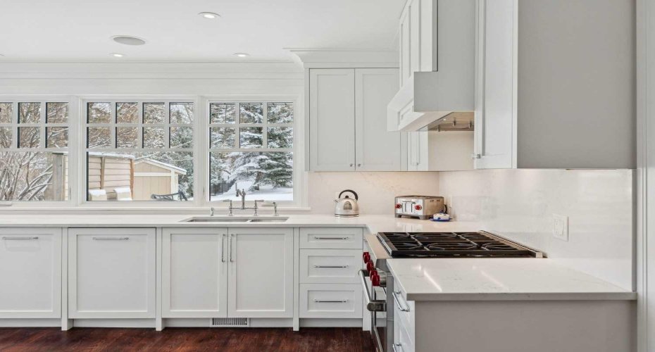 2210 12 Street, Calgary, Alberta T2T 3N4, 6 Bedrooms Bedrooms, ,4 BathroomsBathrooms,Residential,For Sale,12,A2291787