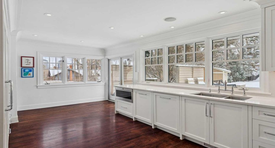 2210 12 Street, Calgary, Alberta T2T 3N4, 6 Bedrooms Bedrooms, ,4 BathroomsBathrooms,Residential,For Sale,12,A2291787