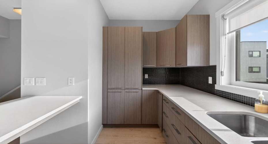 218 Sherwood Square, Calgary, Alberta T3R 0Y2, 2 Bedrooms Bedrooms, ,3 BathroomsBathrooms,Residential,For Sale,Sherwood,A2295383