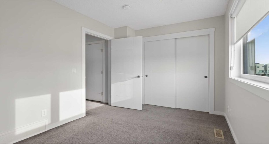 218 Sherwood Square, Calgary, Alberta T3R 0Y2, 2 Bedrooms Bedrooms, ,3 BathroomsBathrooms,Residential,For Sale,Sherwood,A2295383