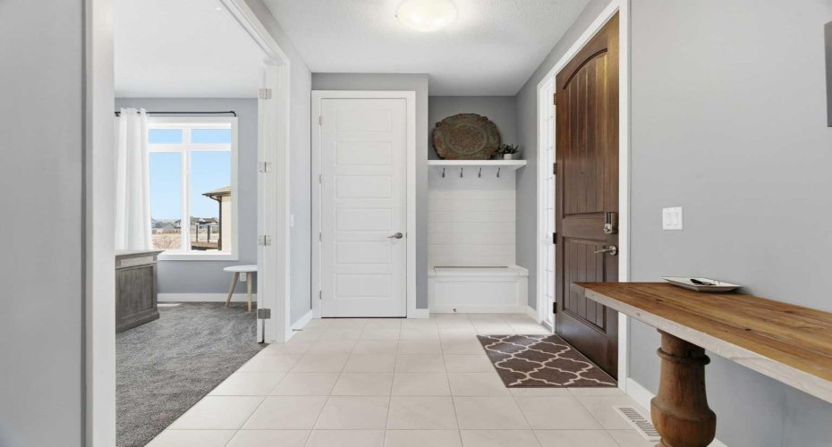 12 Ranchers Bay, Okotoks, Alberta T1S 0P2, 3 Bedrooms Bedrooms, ,3 BathroomsBathrooms,Residential,For Sale,Ranchers,A2297121