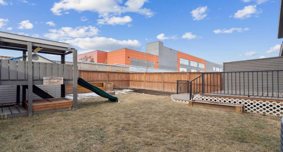 171 Kinniburgh Road, Chestermere, Alberta T1X0T8, 4 Bedrooms Bedrooms, ,4 BathroomsBathrooms,Residential,For Sale,Kinniburgh,A2283811