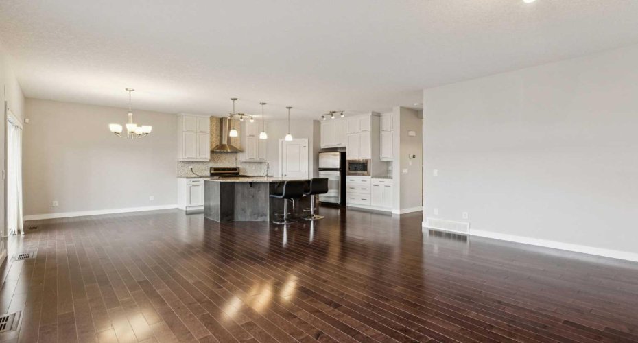 171 Kinniburgh Road, Chestermere, Alberta T1X0T8, 4 Bedrooms Bedrooms, ,4 BathroomsBathrooms,Residential,For Sale,Kinniburgh,A2283811