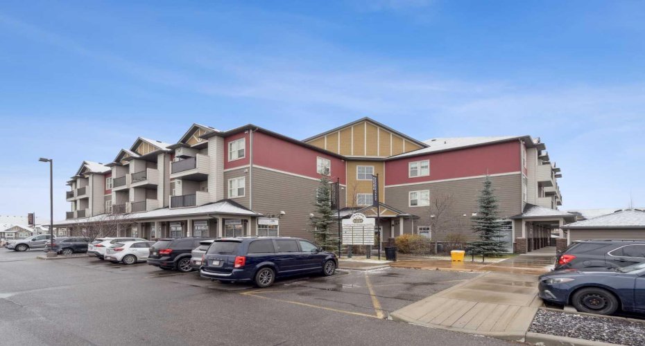 101 Sunset Drive, Cochrane, Alberta T4C0W7, 1 Bedroom Bedrooms, ,1 BathroomBathrooms,Residential,For Sale,Sunset,A2289279