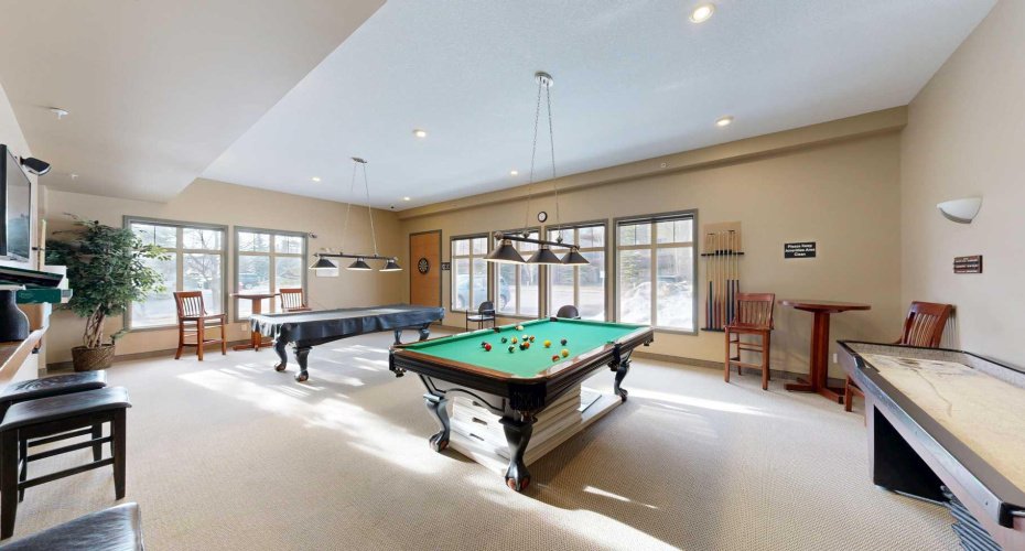 92 Crystal Shores Road, Okotoks, Alberta T1S2N2, 2 Bedrooms Bedrooms, ,2 BathroomsBathrooms,Residential,For Sale,Crystal Shores,A2300084