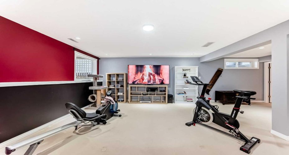 7 Sunset Crescent, Okotoks, Alberta T1S 1M6, 4 Bedrooms Bedrooms, ,3 BathroomsBathrooms,Residential,For Sale,Sunset,A2300092