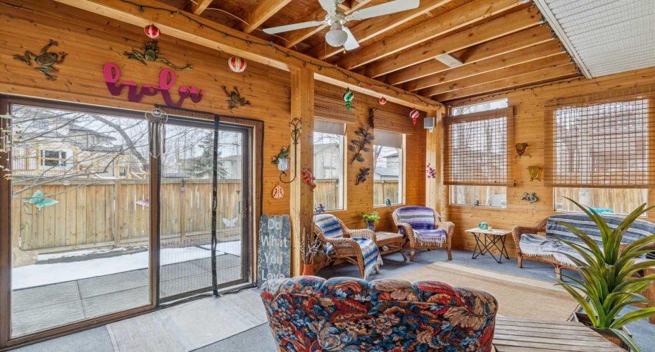 328 Cove Road, Chestermere, Alberta T1X 1L5, 3 Bedrooms Bedrooms, ,3 BathroomsBathrooms,Residential,For Sale,Cove,A2299403