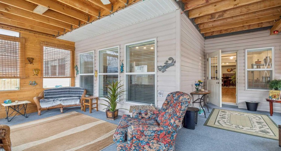 328 Cove Road, Chestermere, Alberta T1X 1L5, 3 Bedrooms Bedrooms, ,3 BathroomsBathrooms,Residential,For Sale,Cove,A2299403