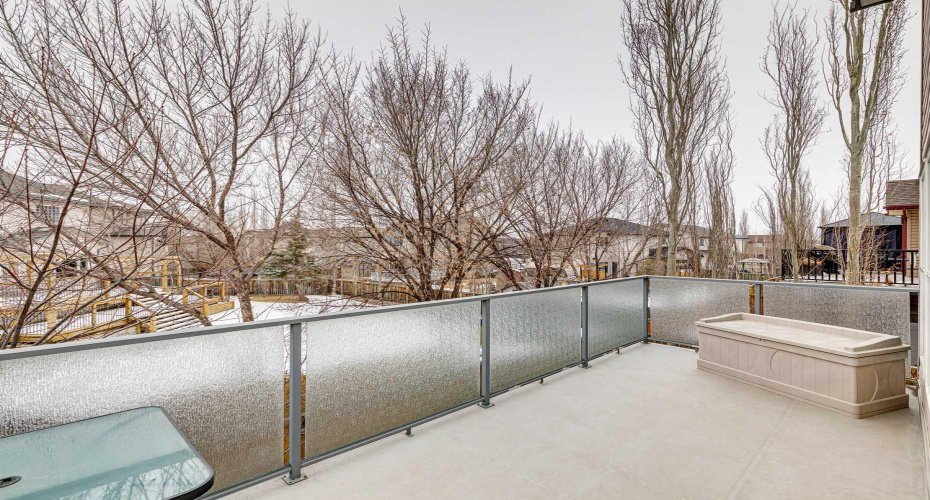 328 Cove Road, Chestermere, Alberta T1X 1L5, 3 Bedrooms Bedrooms, ,3 BathroomsBathrooms,Residential,For Sale,Cove,A2299403