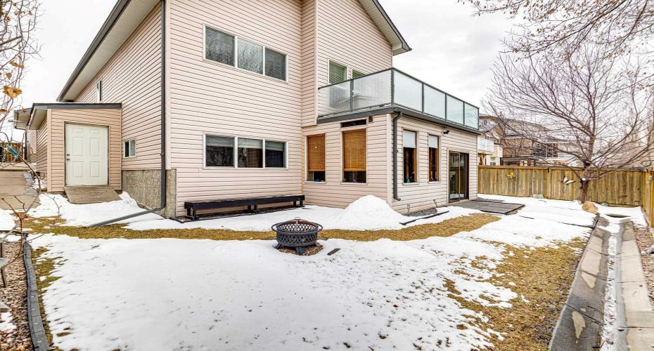 328 Cove Road, Chestermere, Alberta T1X 1L5, 3 Bedrooms Bedrooms, ,3 BathroomsBathrooms,Residential,For Sale,Cove,A2299403