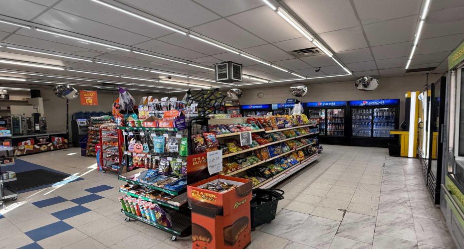 Okotoks, Alberta, ,Commercial,For Lease,A2267063