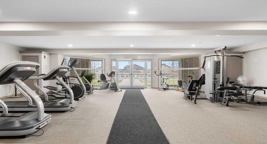 1 Crystal Green Lane, Okotoks, Alberta T1S 0C5, 2 Bedrooms Bedrooms, ,2 BathroomsBathrooms,Residential,For Sale,Crystal Green,A2298988