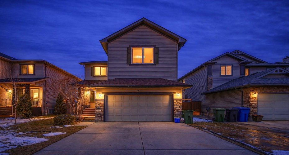 393 Windermere Drive, Chestermere, Alberta T1X0C6, 4 Bedrooms Bedrooms, ,4 BathroomsBathrooms,Residential,For Sale,Windermere,A2300004