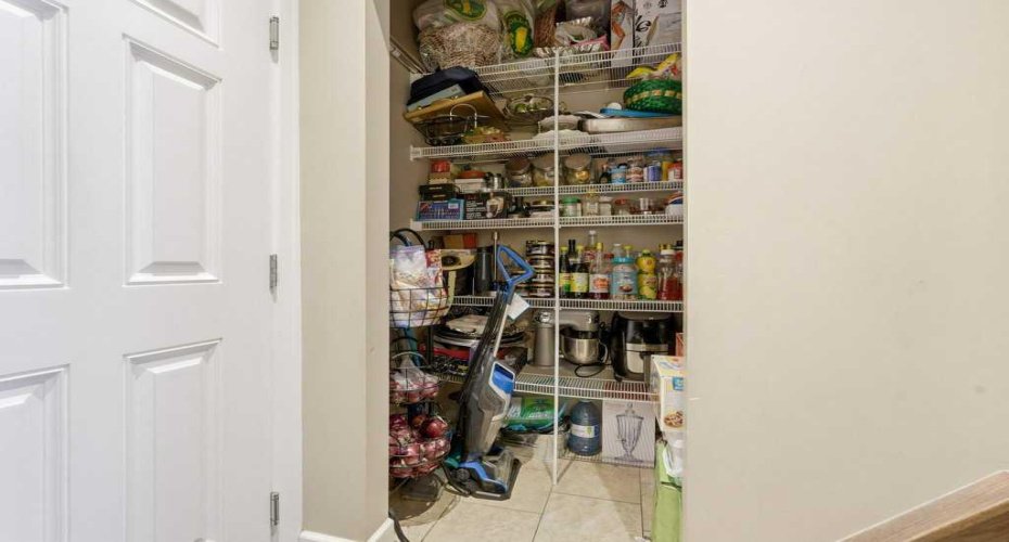 148 Viewpointe Terrace, Chestermere, Alberta T1X 0P9, 4 Bedrooms Bedrooms, ,4 BathroomsBathrooms,Residential,For Sale,Viewpointe,A2298251