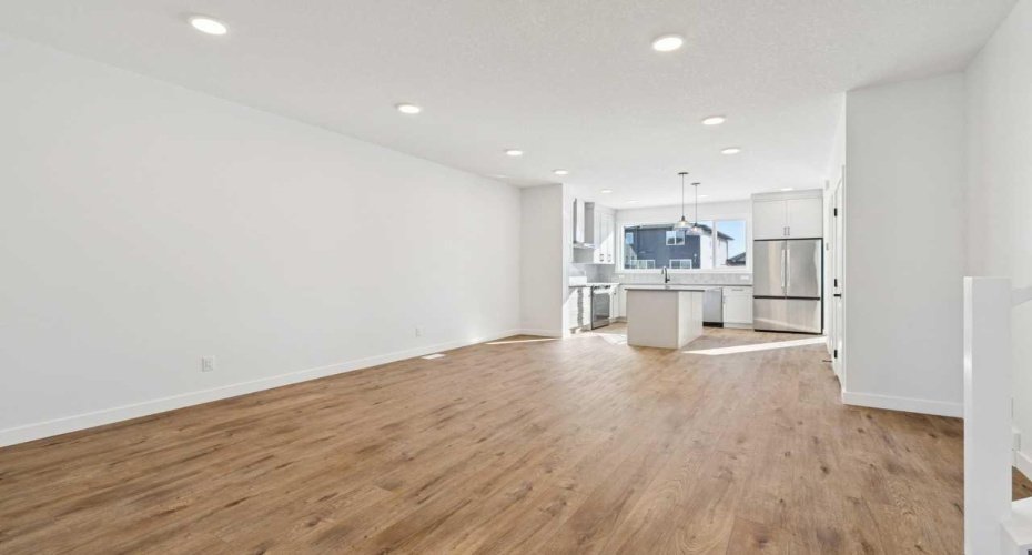 339 Fireside Drive, Cochrane, Alberta T4C 3E1, 3 Bedrooms Bedrooms, ,3 BathroomsBathrooms,Residential,For Sale,Fireside,A2300400