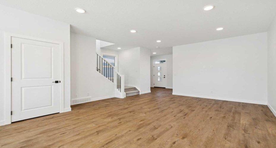 339 Fireside Drive, Cochrane, Alberta T4C 3E1, 3 Bedrooms Bedrooms, ,3 BathroomsBathrooms,Residential,For Sale,Fireside,A2300400