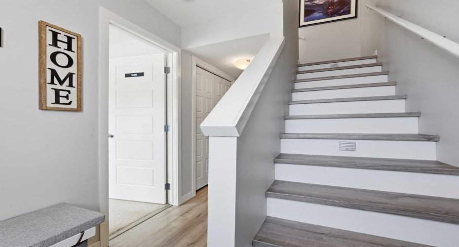 250 Fireside View, Cochrane, Alberta T4C 2M2, 2 Bedrooms Bedrooms, ,3 BathroomsBathrooms,Residential,For Sale,Fireside,A2300464