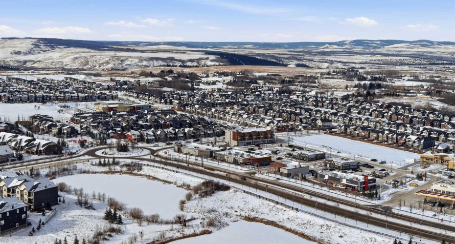 250 Fireside View, Cochrane, Alberta T4C 2M2, 2 Bedrooms Bedrooms, ,3 BathroomsBathrooms,Residential,For Sale,Fireside,A2300464