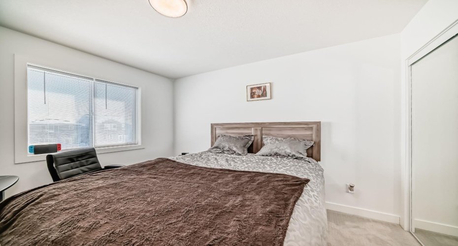 118 Chelsea Mews, Chestermere, Alberta T1X 3H2, 3 Bedrooms Bedrooms, ,3 BathroomsBathrooms,Residential,For Sale,Chelsea Mews,A2300487