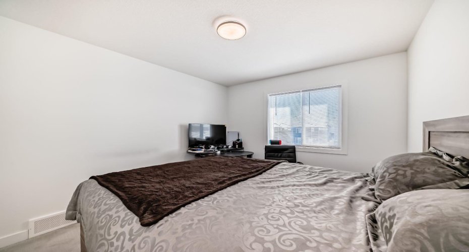 118 Chelsea Mews, Chestermere, Alberta T1X 3H2, 3 Bedrooms Bedrooms, ,3 BathroomsBathrooms,Residential,For Sale,Chelsea Mews,A2300487