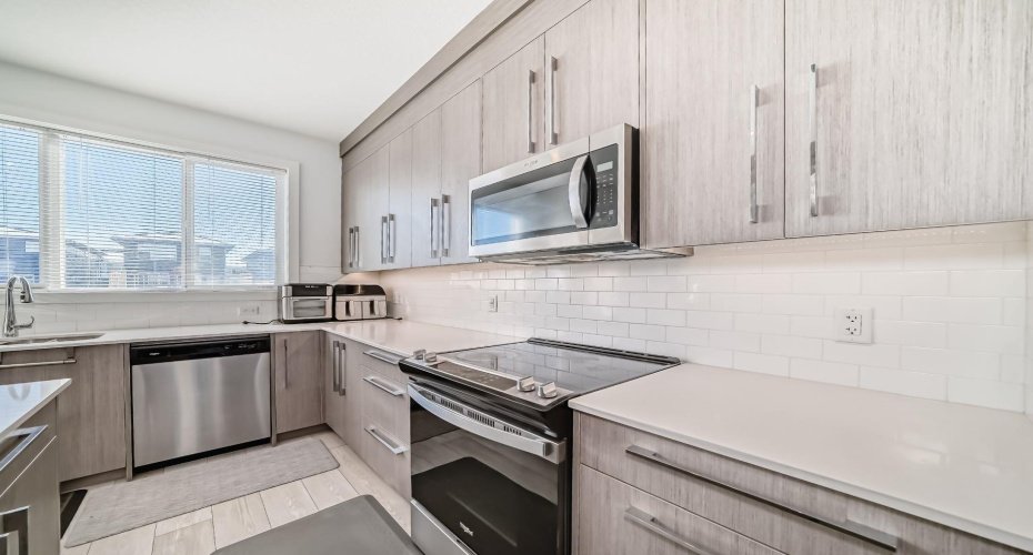 118 Chelsea Mews, Chestermere, Alberta T1X 3H2, 3 Bedrooms Bedrooms, ,3 BathroomsBathrooms,Residential,For Sale,Chelsea Mews,A2300487